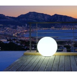 Boule lumineuse blanche Ø 60 cm branché sur secteur