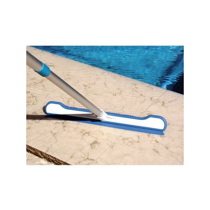 Balai piscine resistant avec raclette