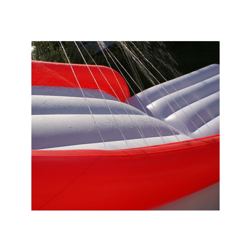 Toboggan gonflable hydrojet