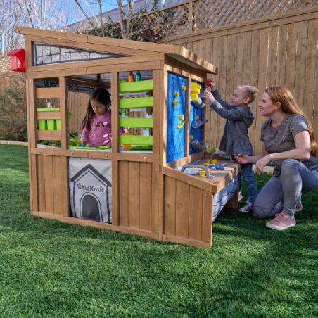 Cabane de jeux en bois