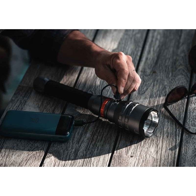 Lampe torche Nebo Davinci 1200 LM